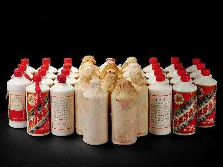 应城日照岚山回收酒价格哪里回收(附近上门回收茅台酒）?